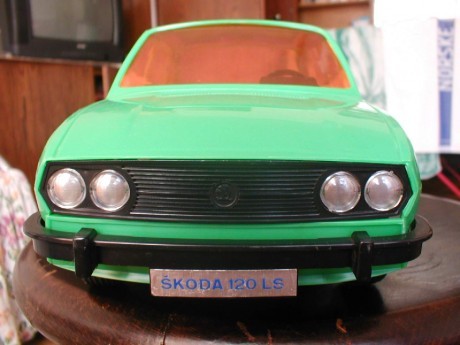 Škoda 120 LS zelená ites předek