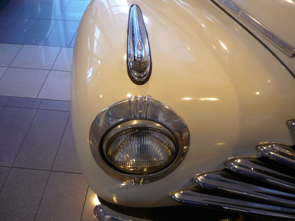 Škoda 1101 Tudor, typ 938, světlo