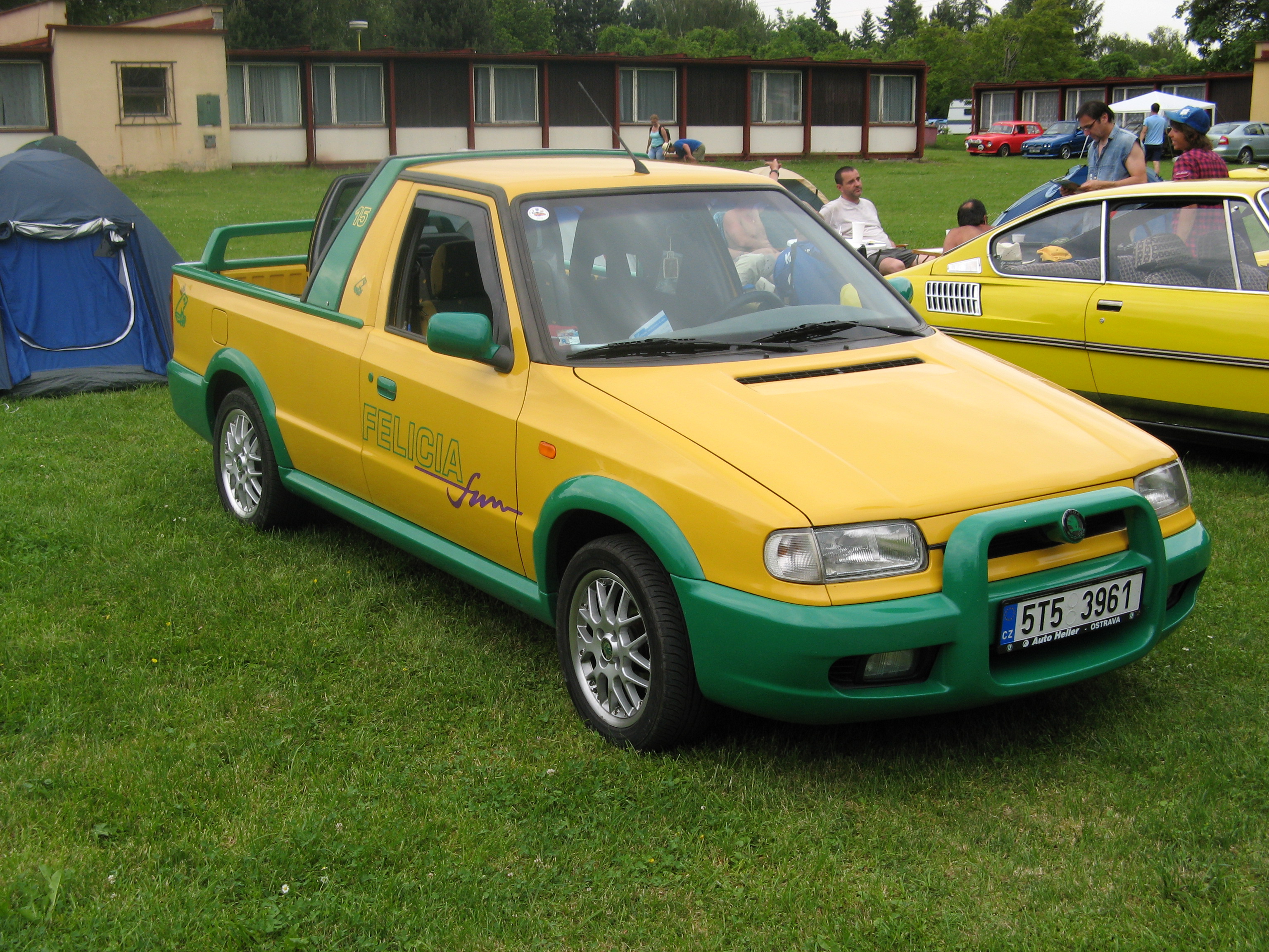 Škoda Felicia Fun předek