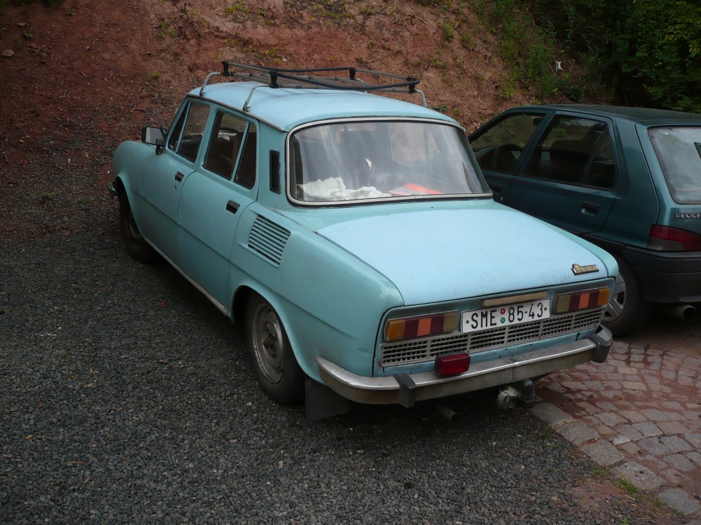 Škoda 110 LS, zezadu