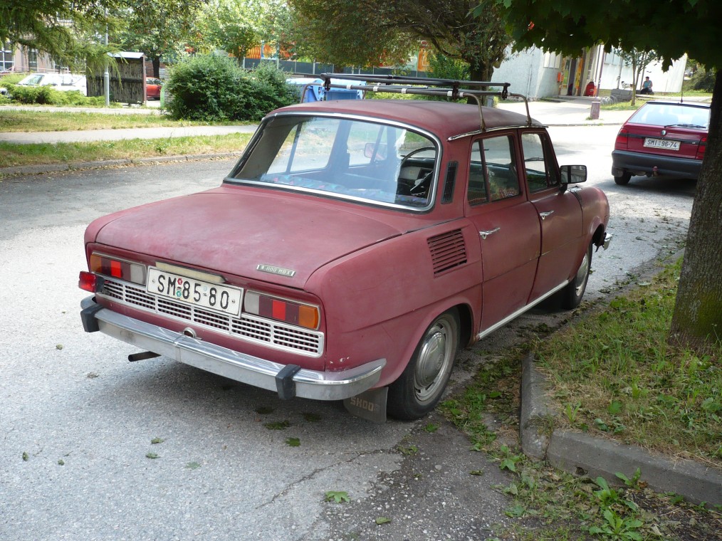 Škoda 1100MBX, zezadu