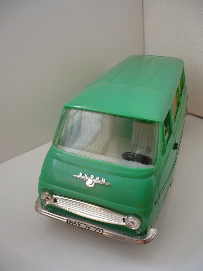 Škoda 1203 kaden zelená předek