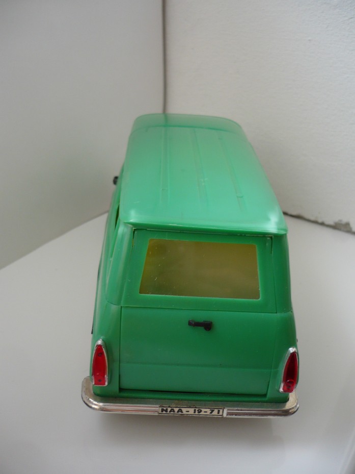 Škoda 1203 kaden zelená zezadu