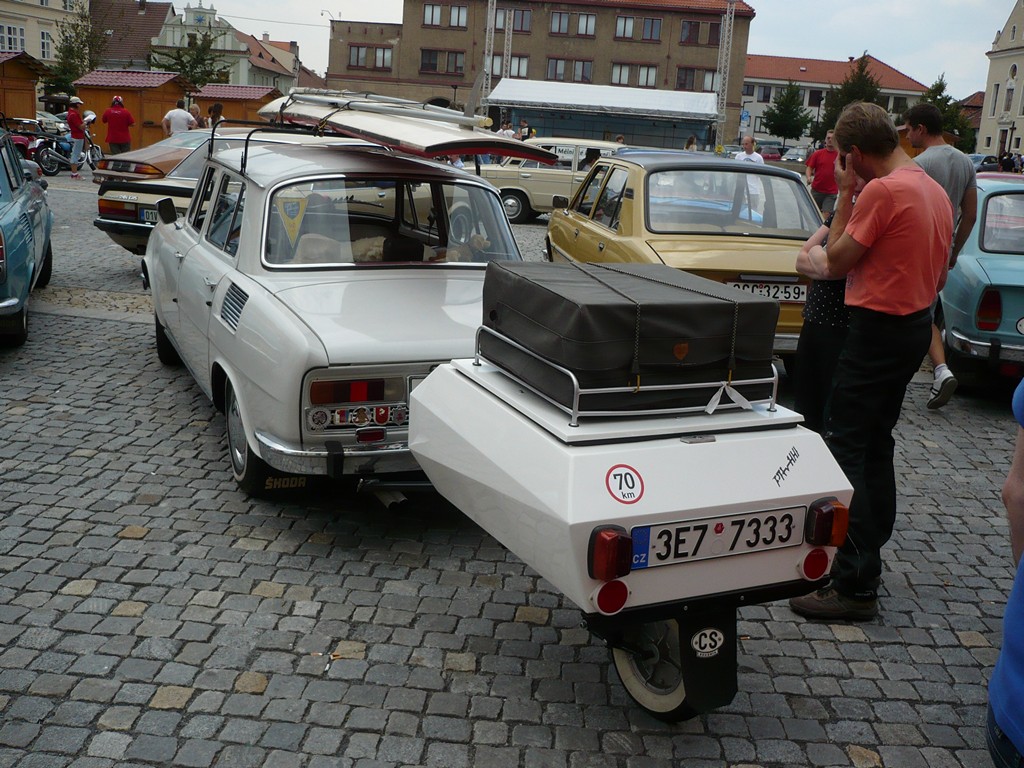 Škoda 100L,