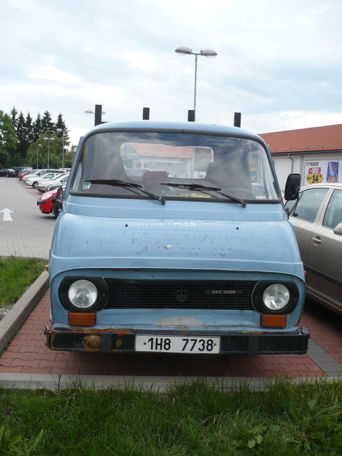Škoda 1203 modrý valník předek.